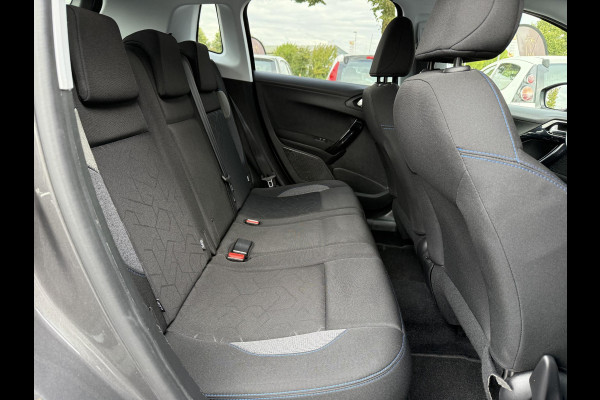 Peugeot 2008 1.2 PureTech Signature 1e Eigenaar,Dealer Onderhouden,Navi,Airco,Cruise,110pk,6 Bak,Lm velgen,Weinig km,N.A.P,Pdc,Nieuwe Apk bij Aflevering