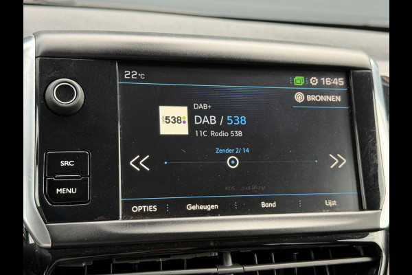 Peugeot 2008 1.2 PureTech Signature 1e Eigenaar,Dealer Onderhouden,Navi,Airco,Cruise,110pk,6 Bak,Lm velgen,Weinig km,N.A.P,Pdc,Nieuwe Apk bij Aflevering