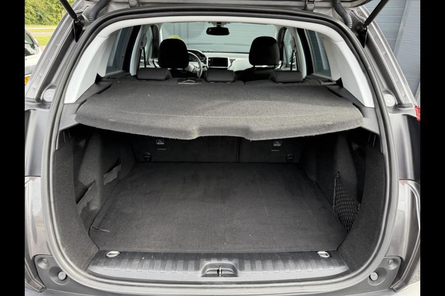 Peugeot 2008 1.2 PureTech Signature 1e Eigenaar,Dealer Onderhouden,Navi,Airco,Cruise,110pk,6 Bak,Lm velgen,Weinig km,N.A.P,Pdc,Nieuwe Apk bij Aflevering