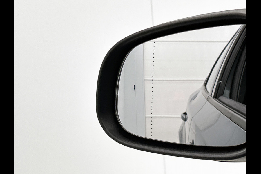 Volvo V40 1.5 T2 Polar+ Automaat (NAVIGATIE, TREKHAAK AFNEEMBAAR, STOELVERWARMING, CLIMA, PDC, LED, GOED ONDERHOUDEN)