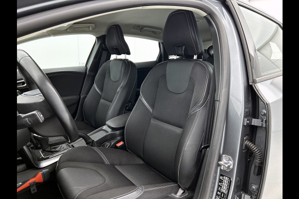 Volvo V40 1.5 T2 Polar+ Automaat (NAVIGATIE, TREKHAAK AFNEEMBAAR, STOELVERWARMING, CLIMA, PDC, LED, GOED ONDERHOUDEN)