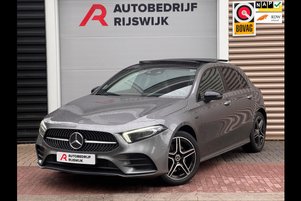 Mercedes-Benz A-Klasse 250 e AMG Pano/Memory/Camera/Sfeer