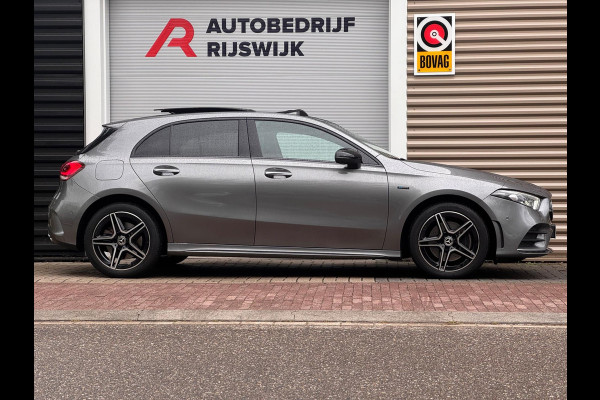 Mercedes-Benz A-Klasse 250 e AMG Pano/Memory/Camera/Sfeer
