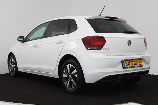 Volkswagen Polo 1.0 TSI Comfortline (CRUISE CONTROL ADAPTIEF, ACHTERUITRIJCAMERA, CARPLAY NAVIGATIE)