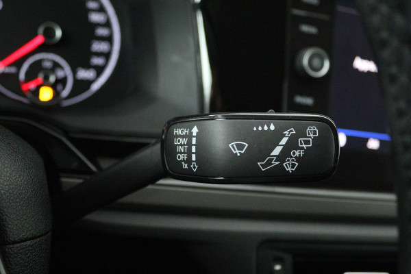 Volkswagen Polo 1.0 TSI Comfortline (CRUISE CONTROL ADAPTIEF, ACHTERUITRIJCAMERA, CARPLAY NAVIGATIE)