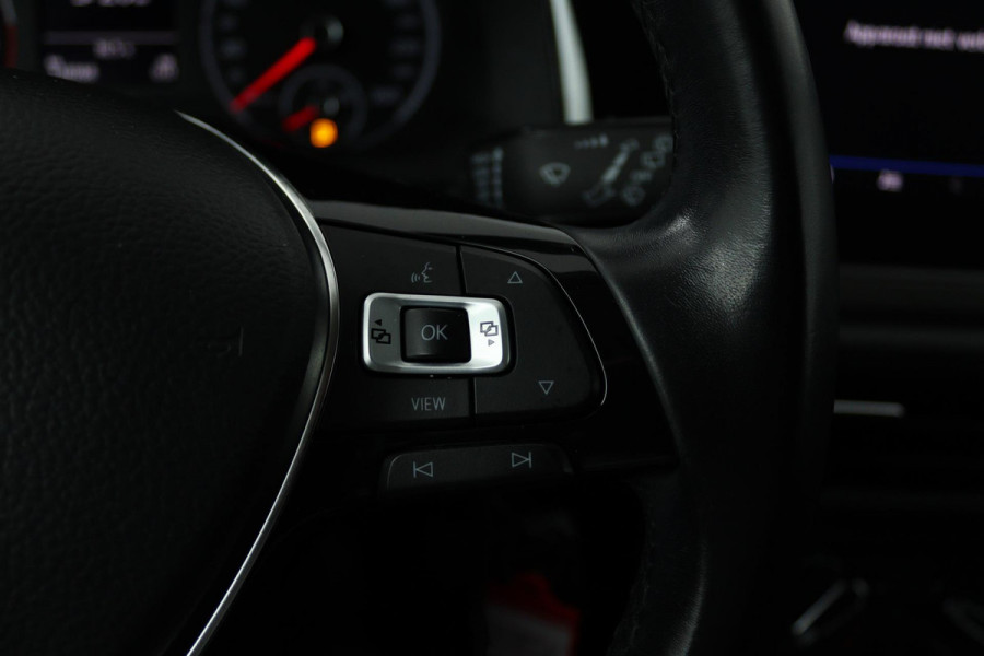 Volkswagen Polo 1.0 TSI Comfortline (CRUISE CONTROL ADAPTIEF, ACHTERUITRIJCAMERA, CARPLAY NAVIGATIE)