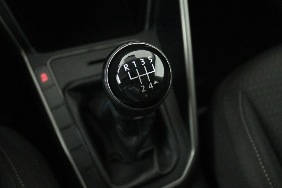 Volkswagen Polo 1.0 TSI Comfortline (CRUISE CONTROL ADAPTIEF, ACHTERUITRIJCAMERA, CARPLAY NAVIGATIE)