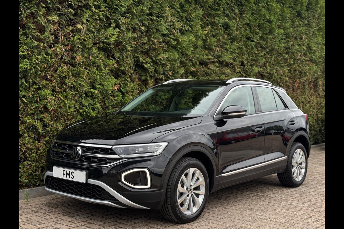 Volkswagen T-Roc 1.5 TSI Style CarPlay Panorama Volkswagen T-Roc 1.5 TSI Style CarPlay Panorama