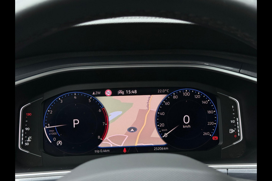 Volkswagen T-Roc 1.5 TSI Style CarPlay Panorama