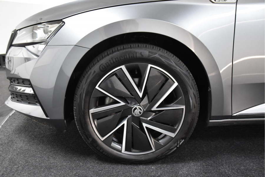 Škoda Superb Combi 1.4 TSI iV Sportline Business | Dig. Cockpit | Cruise | Stoel-+Stuurverw. PDC | Camera | App. Connect | ECC | Elek. Klep | LM 18" | 1944