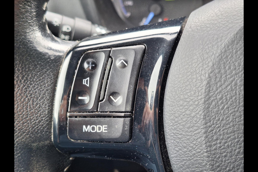 Toyota Yaris 1.5 Hybrid Design Sport | Navigatie, Stoelverwarming, Lichtmetalen velgen, Cruise control, Parkeercamera