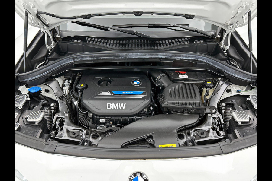 BMW X2 xDrive25e High Executive M-SPORT | LEER | EL-ACHTERKLEP