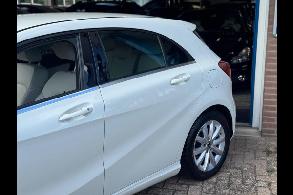 Mercedes-Benz A-Klasse 180 Prestige 2017 AUT NAVI LEDER NAP!