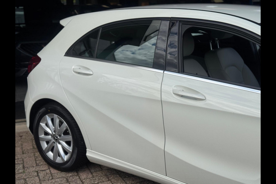Mercedes-Benz A-Klasse 180 Prestige 2017 AUT NAVI LEDER NAP!