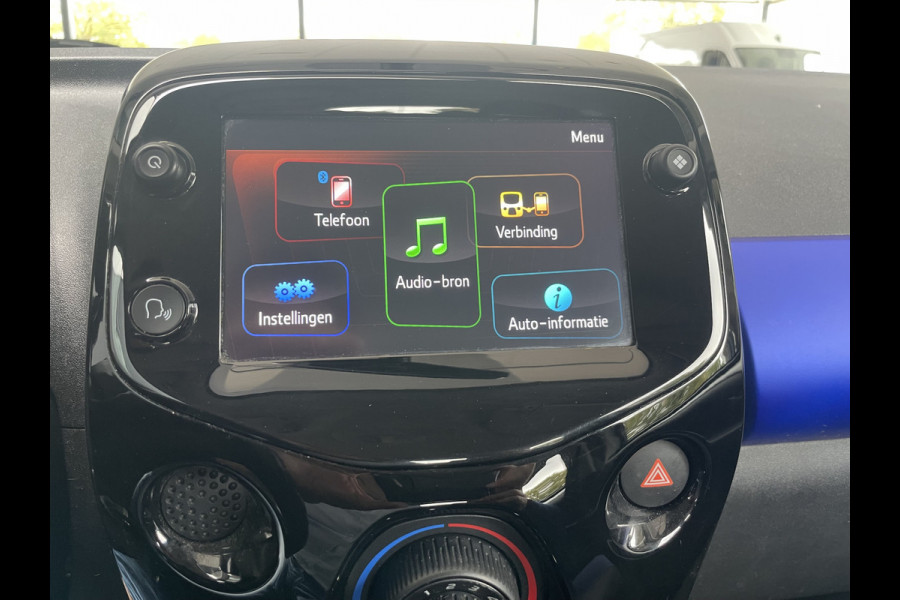 Citroën C1 1.0 VTi Shine Achteruitrijcamera - Airco - Lichtmetalen velgen - Radio - Stuur leder - Stuur multifunctioneel
