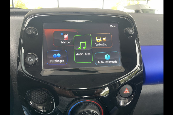 Citroën C1 1.0 VTi Shine Achteruitrijcamera - Airco - Lichtmetalen velgen - Radio - Stuur leder - Stuur multifunctioneel