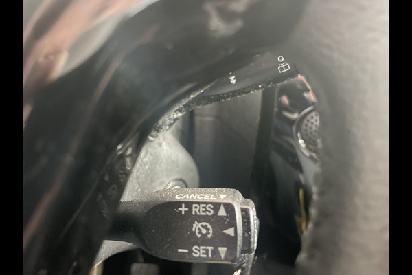 Citroën C1 1.0 VTi Shine Achteruitrijcamera - Airco - Lichtmetalen velgen - Radio - Stuur leder - Stuur multifunctioneel