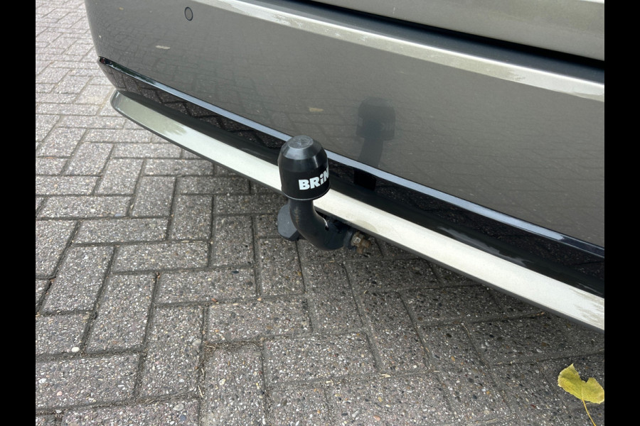 Toyota Corolla Touring Sports 1.8 Hybrid Executive Trekh NL-Auto Rijklaarprijs!