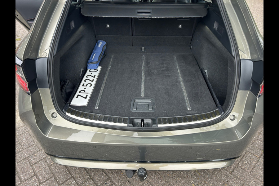 Toyota Corolla Touring Sports 1.8 Hybrid Executive Trekh NL-Auto Rijklaarprijs!