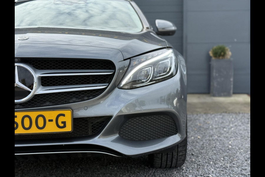 Mercedes-Benz C-Klasse Estate 350 e Premium Plus Leder,Navi,Trekhaak,Camera,Pdc V+A,280pk,Stoelverwarming,Lm velgen,N.A.P,Apk tot 04-2026