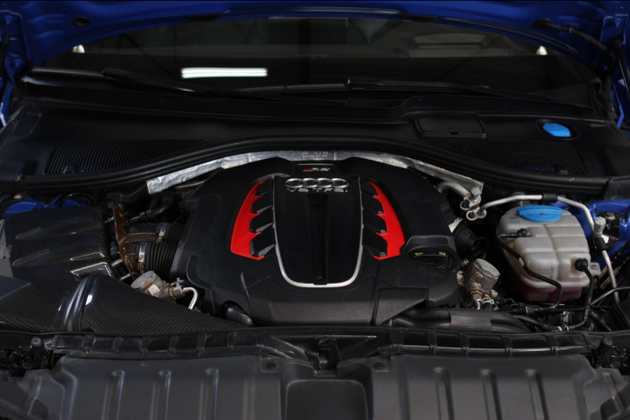 Audi RS6 Performance 4.0 TFSI Quattro *Pano*Akra*B&O*Keramisch*Carbon*Soft-Close*