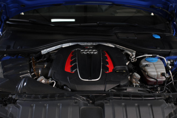 Audi RS6 Performance 4.0 TFSI Quattro *Pano*Akra*B&O*Keramisch*Carbon*Soft-Close*