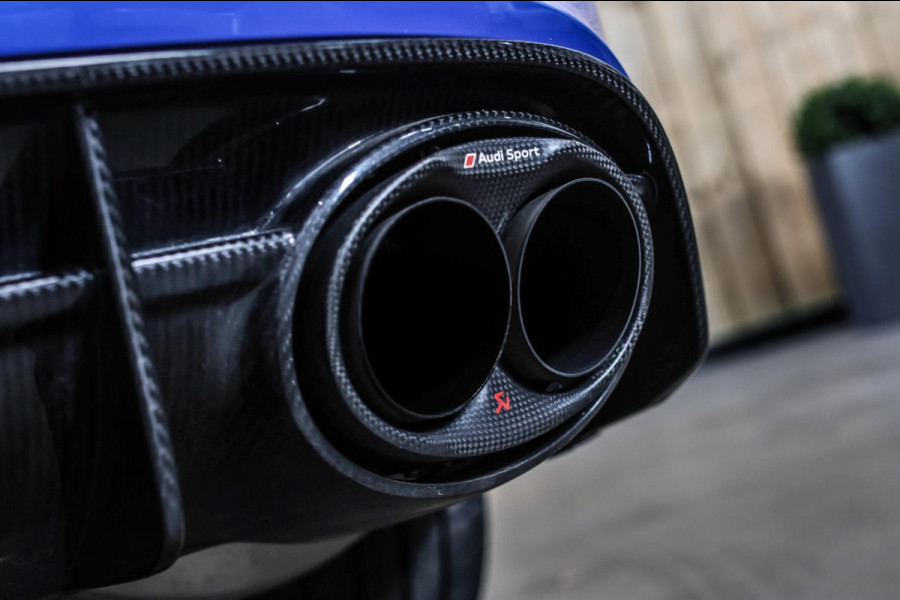 Audi RS6 Performance 4.0 TFSI Quattro *Pano*Akra*B&O*Keramisch*Carbon*Soft-Close*