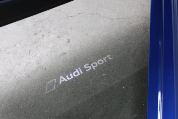Audi RS6 Performance 4.0 TFSI Quattro *Pano*Akra*B&O*Keramisch*Carbon*Soft-Close*
