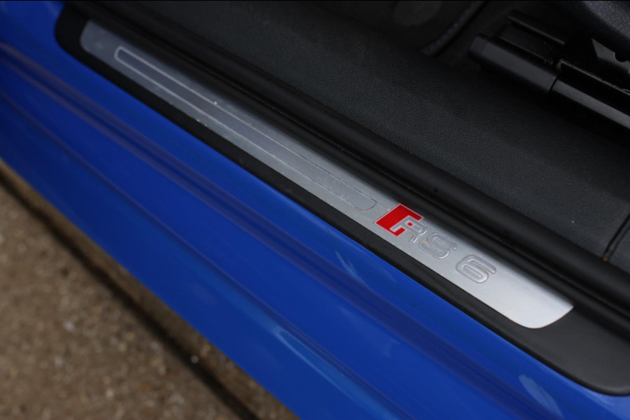 Audi RS6 Performance 4.0 TFSI Quattro *Pano*Akra*B&O*Keramisch*Carbon*Soft-Close*
