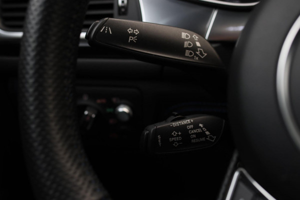 Audi RS6 Performance 4.0 TFSI Quattro *Pano*Akra*B&O*Keramisch*Carbon*Soft-Close*