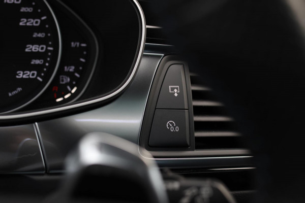 Audi RS6 Performance 4.0 TFSI Quattro *Pano*Akra*B&O*Keramisch*Carbon*Soft-Close*