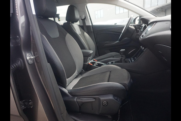 Opel Grandland X 1.2 Turbo Business Elegance