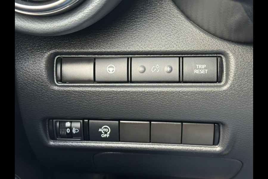 Nissan Juke 1.0 DIG-T N-Design - Navigatie I Airco I PDC / LED I Sport velgen I Comfort pakket I Dealer onderhouden