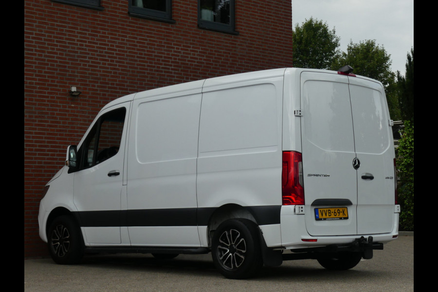 Mercedes-Benz Sprinter 215 CDI L1H1 Camera/Leer/Trekhaak/Airco/Navigatie