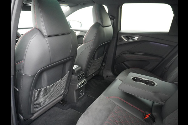 Audi Q4 e-tron 50 quattro S edition 77 kWh VAN: 44.900,- VOOR: 40.877,- UW HERFSTVOORDEEL: 4.023,- ELEKTRISCH PANORAMADAK | HEAD-UP DISPLAY | ADAPTIEVE CRUISE CONTROL | CAMERA | ELEKTRISCHE TREKHAAK | RIJKLAAR MET 12 MAANDEN BOVAG GARANTIE!