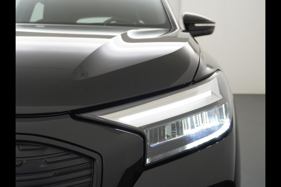 Audi Q4 e-tron 50 quattro Launch edition Advanced 77 kWh VAN: 42.900,- VOOR: 38.877,- UW HERFSTVOORDEEL: 4.023,-  ADAPTIEVE CRUISE CONTROL | LEDEREN BEKLEDING | STOELVERWARMING | ELEKTRISCHE ACHTERKLEP | CAMERA | RIJKLAAR MET 12 MAANDEN BOVAG GARANTIE