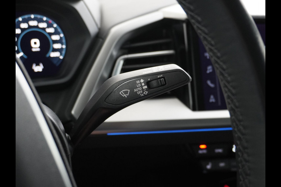 Audi Q4 e-tron 50 quattro Launch edition Advanced 77 kWh VAN: 42.900,- VOOR: 38.877,- UW HERFSTVOORDEEL: 4.023,-  ADAPTIEVE CRUISE CONTROL | LEDEREN BEKLEDING | STOELVERWARMING | ELEKTRISCHE ACHTERKLEP | CAMERA | RIJKLAAR MET 12 MAANDEN BOVAG GARANTIE