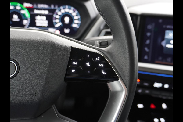 Audi Q4 e-tron 50 quattro Launch edition Advanced 77 kWh VAN: 42.900,- VOOR: 38.877,- UW HERFSTVOORDEEL: 4.023,-  ADAPTIEVE CRUISE CONTROL | LEDEREN BEKLEDING | STOELVERWARMING | ELEKTRISCHE ACHTERKLEP | CAMERA | RIJKLAAR MET 12 MAANDEN BOVAG GARANTIE