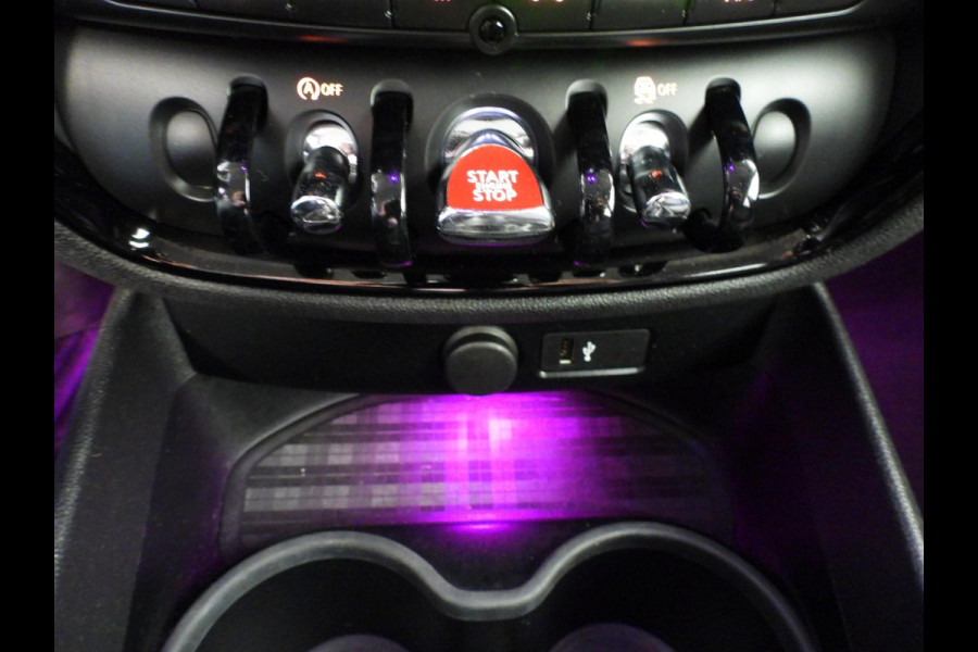 MINI Clubman 1.5 One Salt NAVI/CLIMA/PDC/17"LMV!