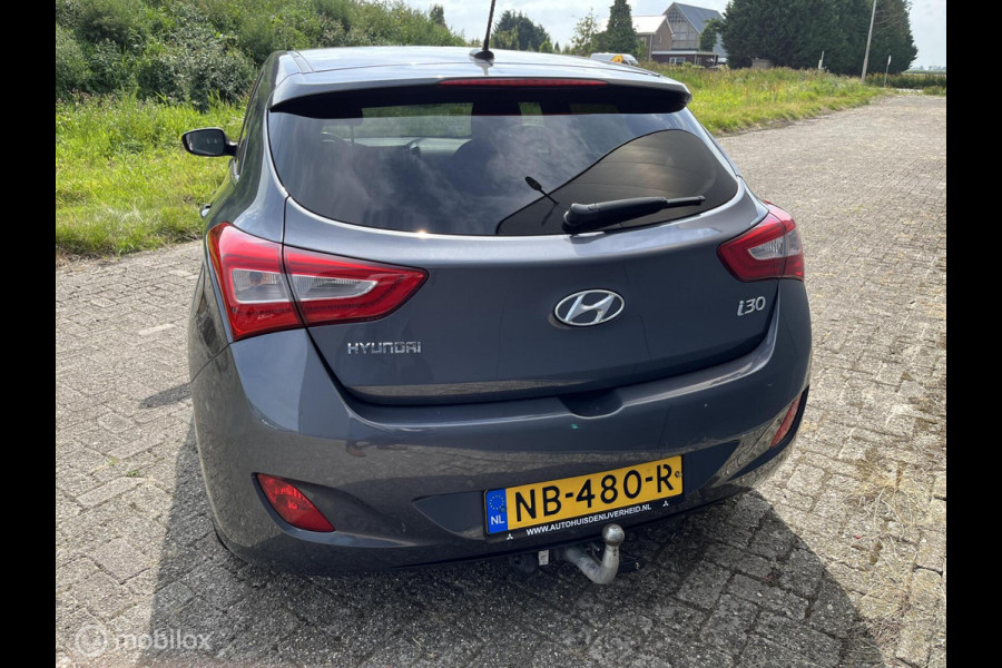 Hyundai i30 1.6 GDi GO! TREKHAAK