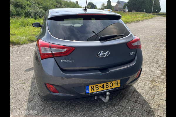 Hyundai i30 1.6 GDi GO! TREKHAAK