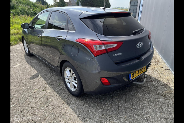 Hyundai i30 1.6 GDi GO! TREKHAAK