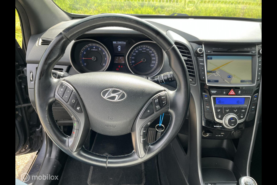 Hyundai i30 1.6 GDi GO! TREKHAAK