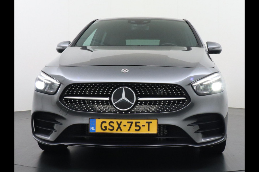 Mercedes-Benz B-Klasse 200 Business Solution AMG VAN: 27.900,- VOOR 25.877,- UW HERFSTVOORDEEL: 2.023,- Leder | Elektrische Kofferbak | Ambilight Sfeerverlichting | Rijklaar geleverd met 12 maanden BOVAG-garantie