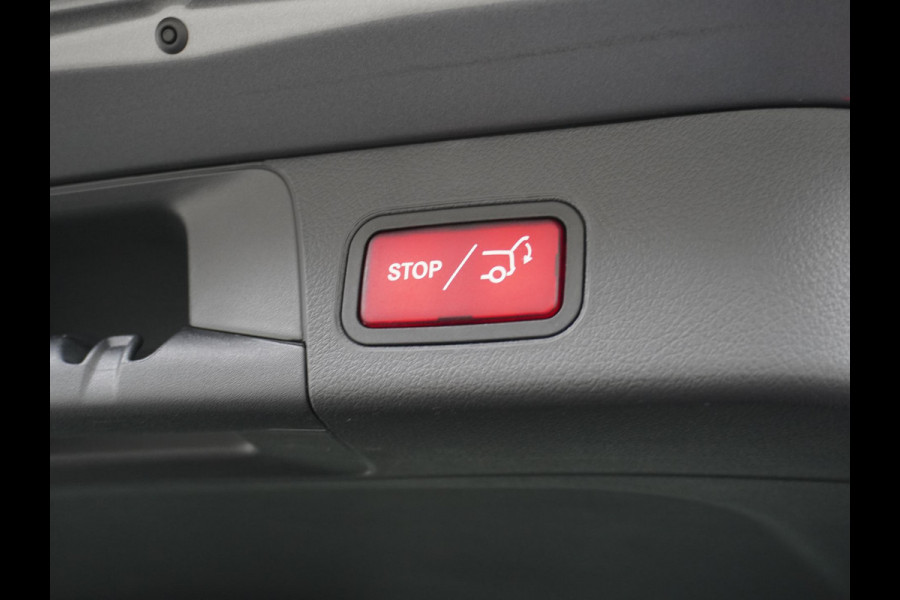Mercedes-Benz B-Klasse 200 Business Solution AMG VAN: 27.900,- VOOR 25.877,- UW HERFSTVOORDEEL: 2.023,- Leder | Elektrische Kofferbak | Ambilight Sfeerverlichting | Rijklaar geleverd met 12 maanden BOVAG-garantie