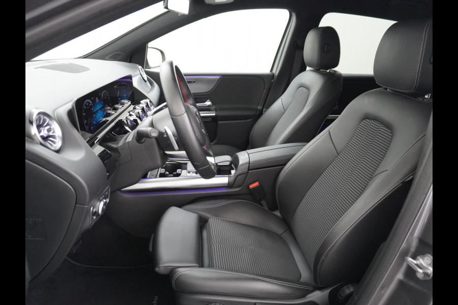 Mercedes-Benz B-Klasse 200 Business Solution AMG VAN: 27.900,- VOOR 25.877,- UW HERFSTVOORDEEL: 2.023,- Leder | Elektrische Kofferbak | Ambilight Sfeerverlichting | Rijklaar geleverd met 12 maanden BOVAG-garantie