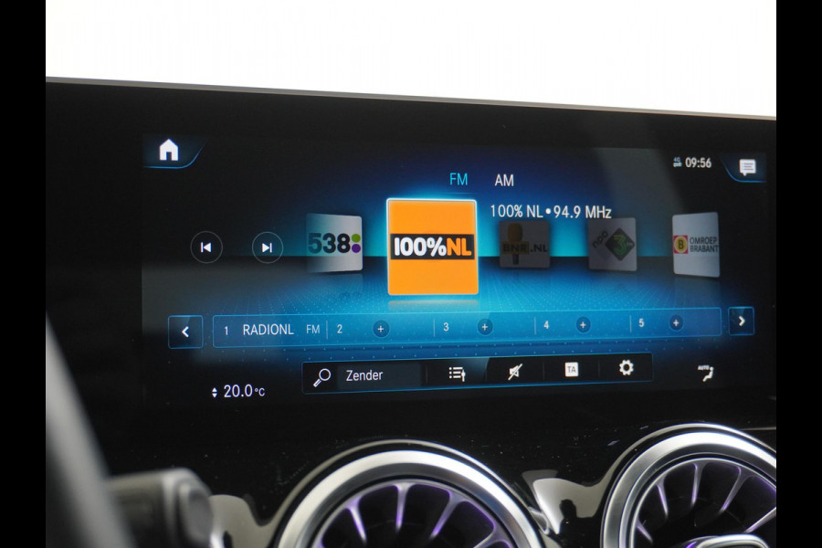 Mercedes-Benz B-Klasse 200 Business Solution AMG VAN: 27.900,- VOOR 25.877,- UW HERFSTVOORDEEL: 2.023,- Leder | Elektrische Kofferbak | Ambilight Sfeerverlichting | Rijklaar geleverd met 12 maanden BOVAG-garantie