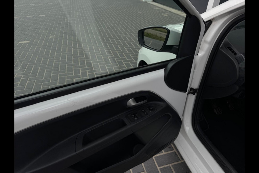 Volkswagen up! 1.0 BMT move up! M2018 AIRCO SPORTVELGEN ELEK PAKKET