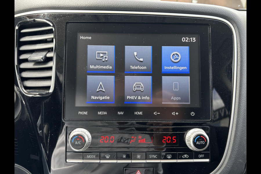 Mitsubishi Outlander 2.4 PHEV Intense+ VAN: 28.900,- VOOR: 25.330,- UW HERFSTVOORDEEL: 3.570,- PLUG-IN HYBRIDE | DEALER ONDERHOUDEN | AFNEEMBARE TREKHAAK | RIJKLAAR MET 12 MAANDEN BOVAG GARANTIE!
