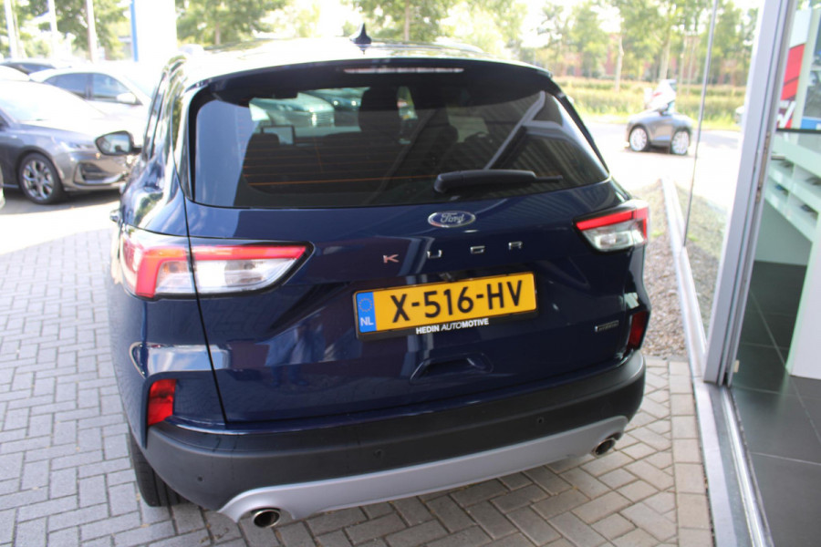 Ford Kuga 2.5 PHEV Titanium | Adaptieve Cruise Control | Voorruitverwarming | Climate Control | Achteruitrijcamera | BLIS | Privacy Glass | DAB | Stoelverwarming | 32DKM!